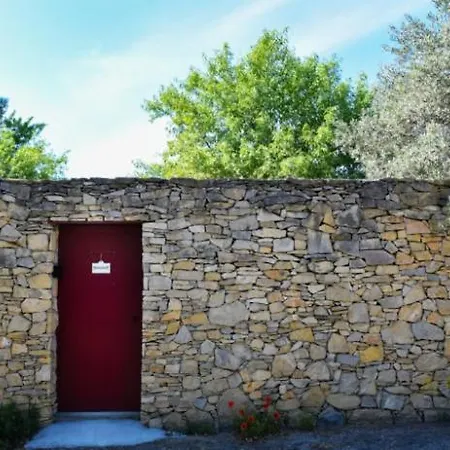 Maison D'hotes - Chambre-kitchenette-salle De Bain-espace Exterieur